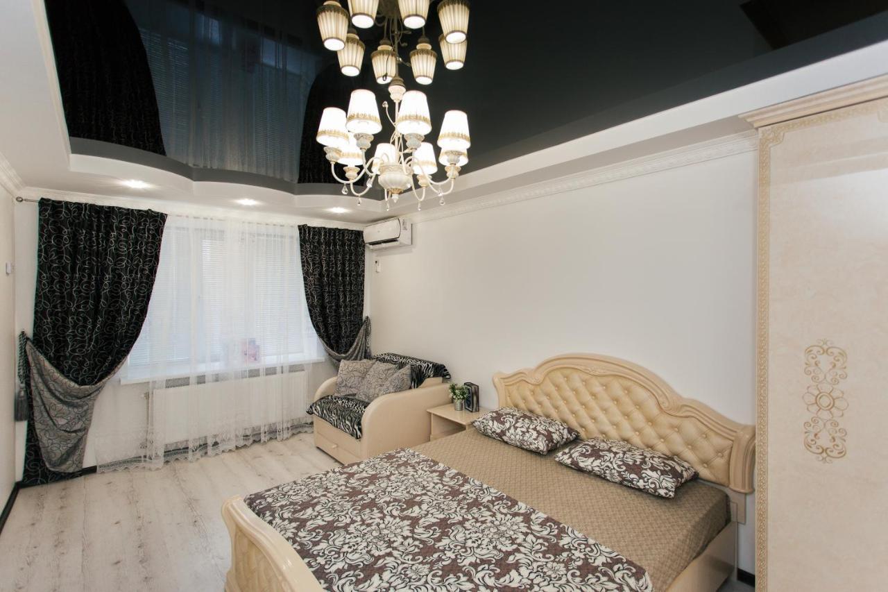 De Luxe Apartments Centr Illinskaya Sumî Exterior foto