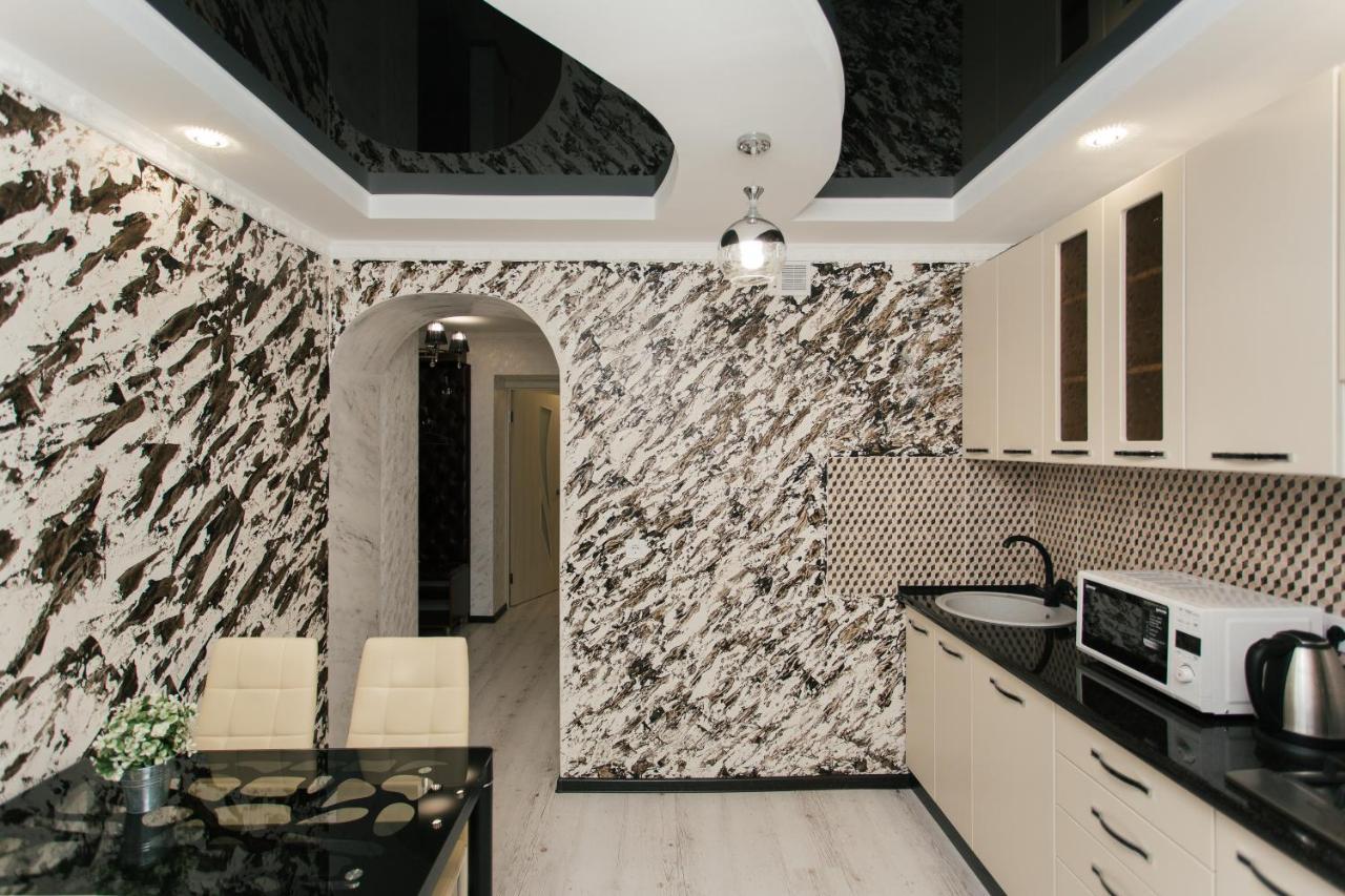 De Luxe Apartments Centr Illinskaya Sumî Exterior foto